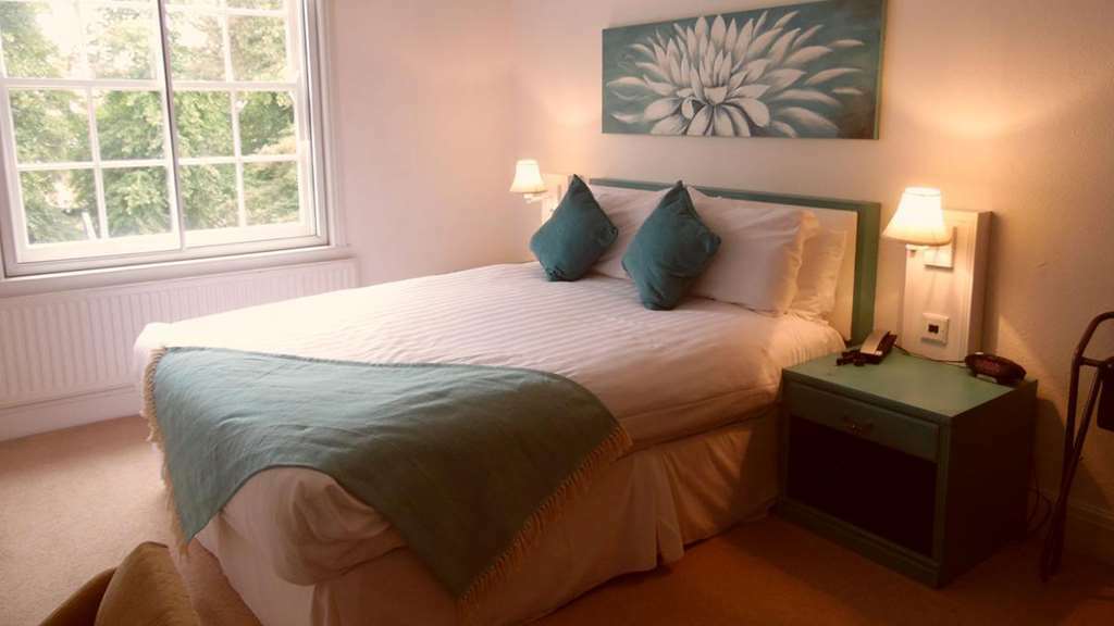 The Northwick Arms Hotel Evesham Room photo